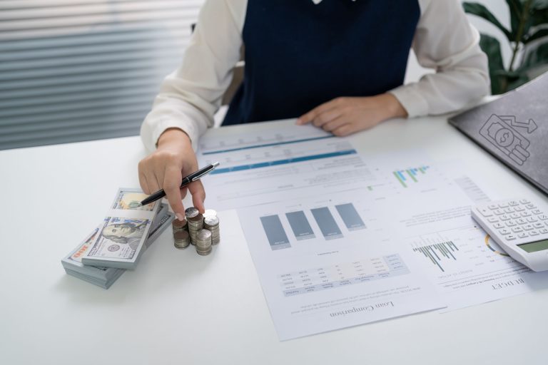 לבטל דוח משרד העבודה – מנהל משאבי אנוש סוקר מסמכים רלוונטיים כדי לבטל דוח משרד העבודה