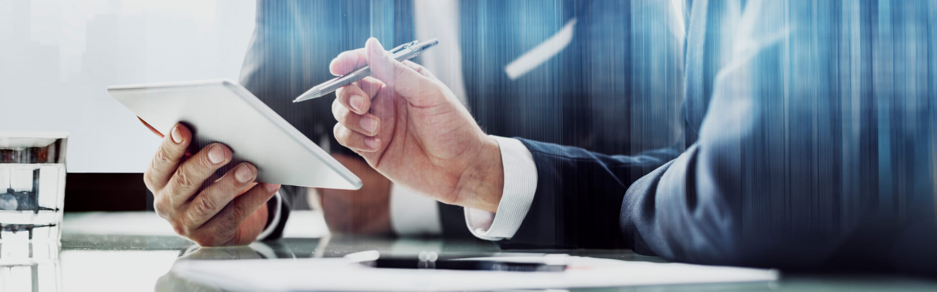 כמה עולה להכין דוח בודק שכר סקירת חוזי עבודה ודוחות נוכחות